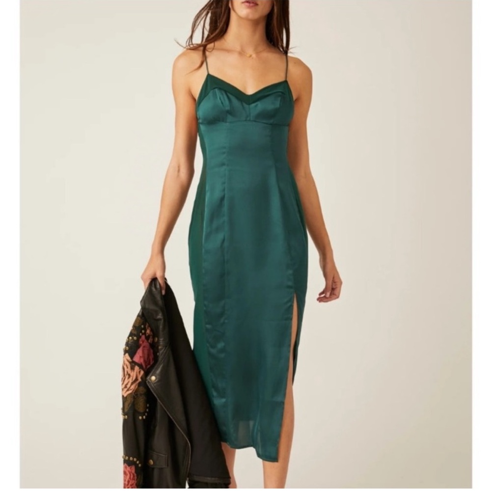 Free People City Cool Slip NWT Small